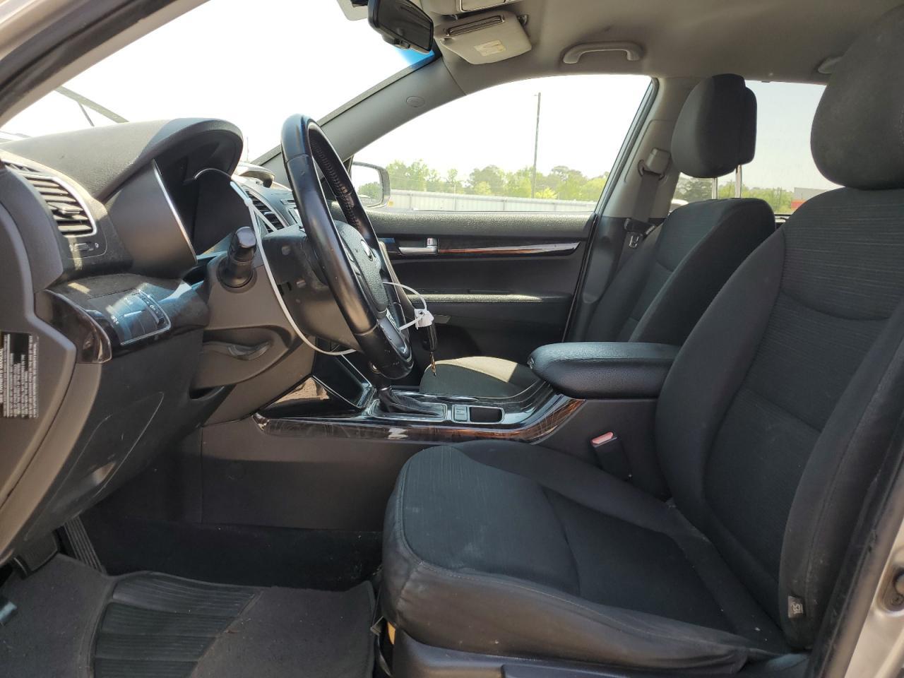 2014 KIA SORENTO LX - Image 7
