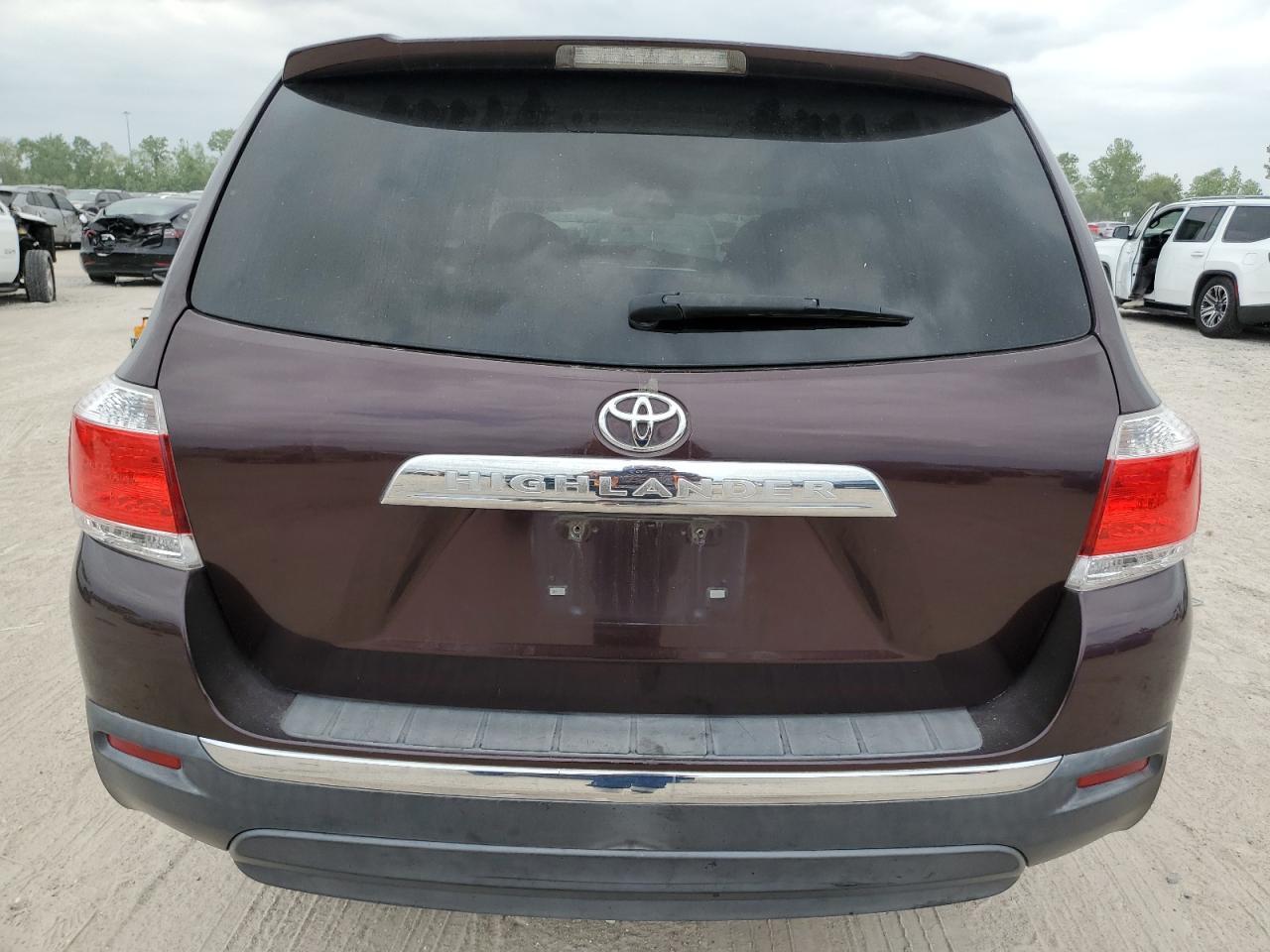 2011 TOYOTA HIGHLANDER - Фото 6