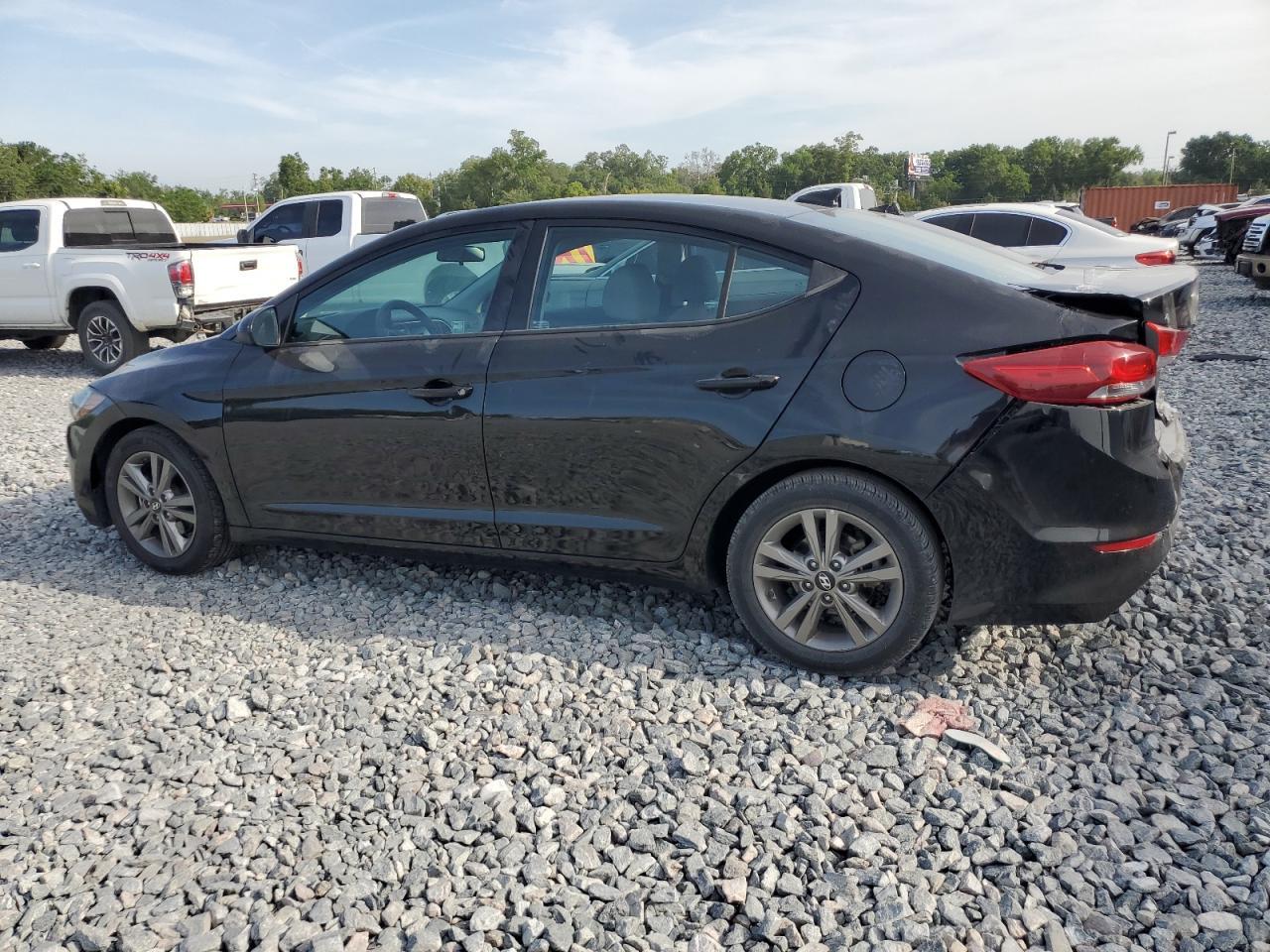 2018 HYUNDAI ELANTRA SE - Image 2