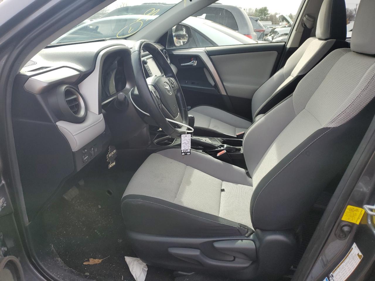 2017 TOYOTA RAV4 XLE - Image 7