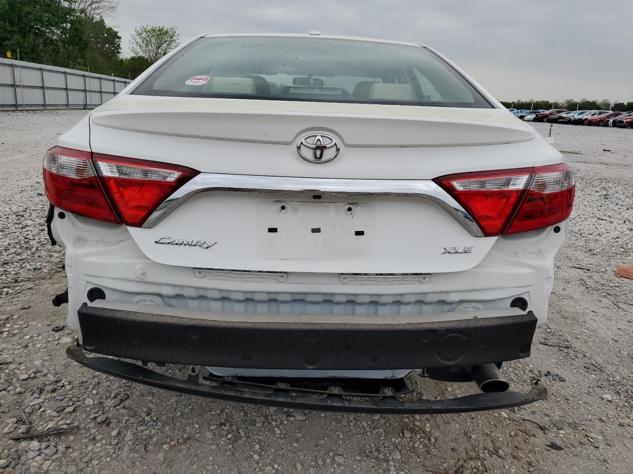 2017 TOYOTA CAMRY LE - Фото 6