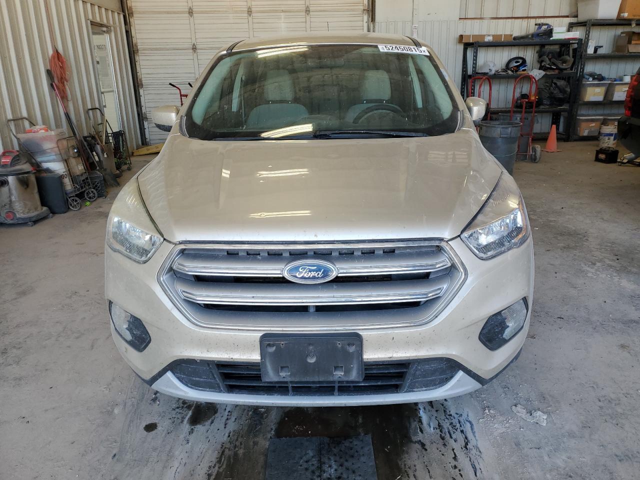 2017 FORD ESCAPE SE - Image 5