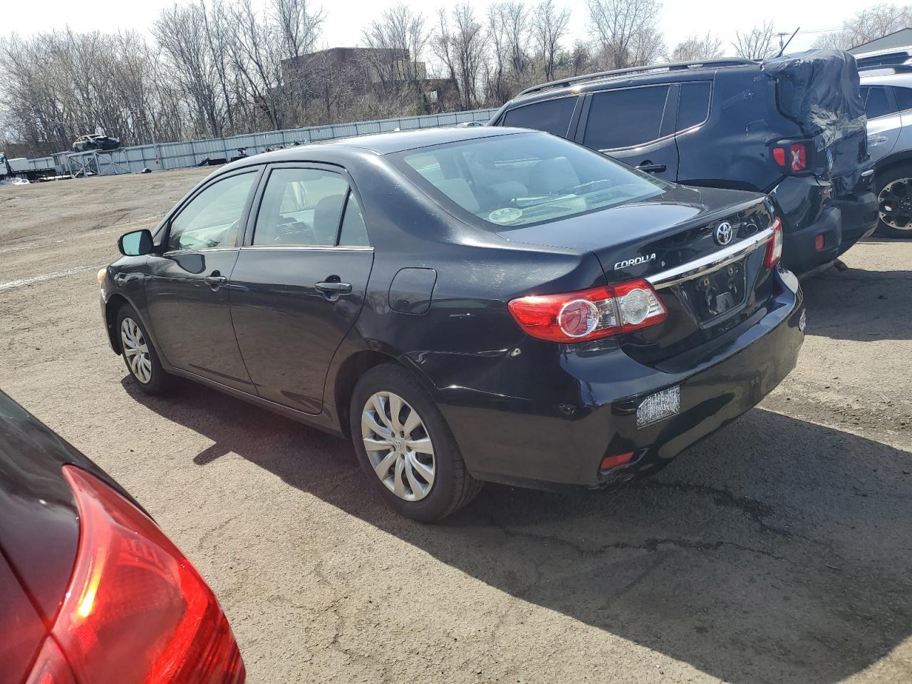 2013 TOYOTA COROLLA BA - Фото 2