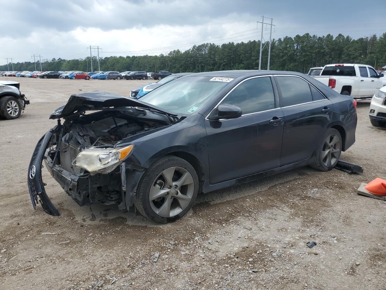 2012 TOYOTA CAMRY SE