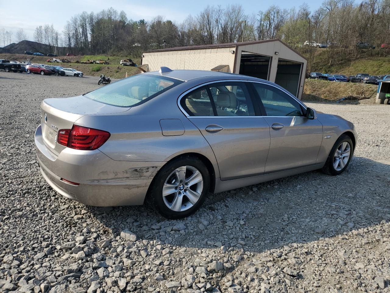 2013 BMW 528 XI - Фото 3