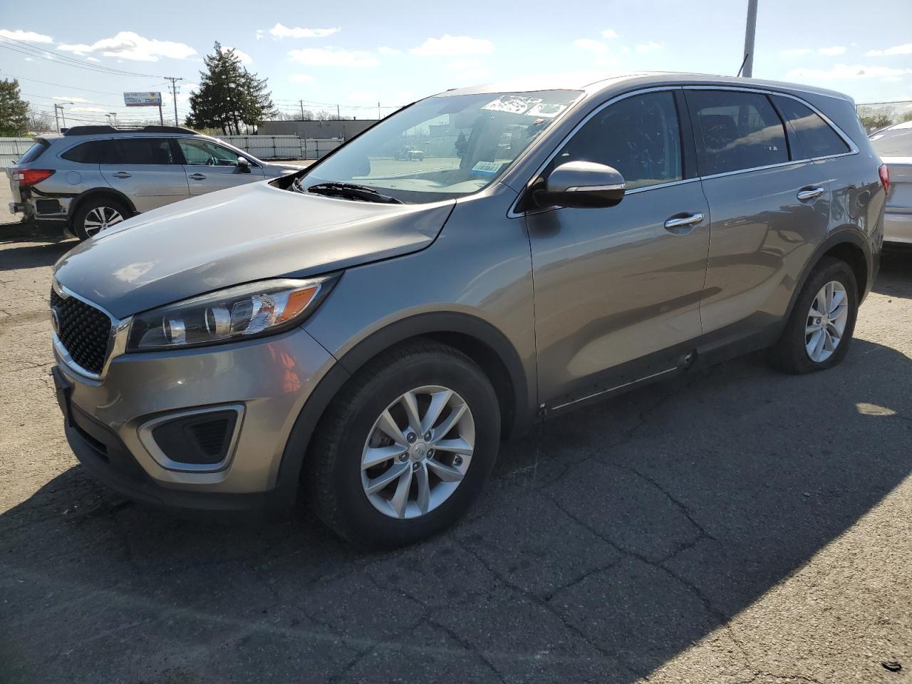 2017 KIA SORENTO LX