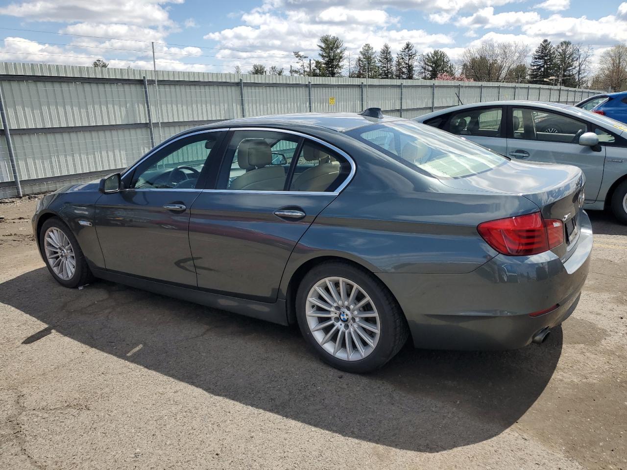 2013 BMW 535 XI - Image 2