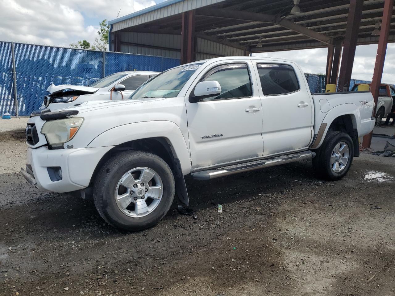 2013 TOYOTA TACOMA DOU
