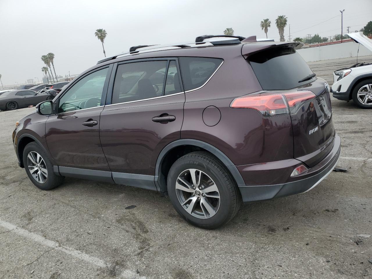 2016 TOYOTA RAV4 XLE - Фото 2