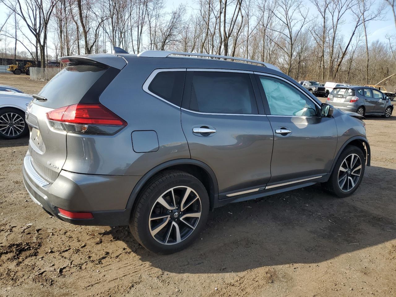 2017 NISSAN ROGUE S - Фото 3