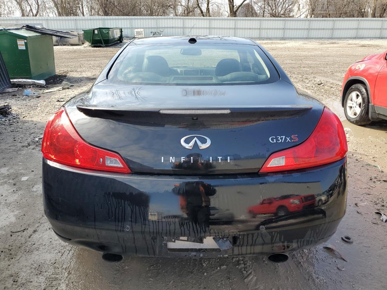 2012 INFINITI G37 - Image 6