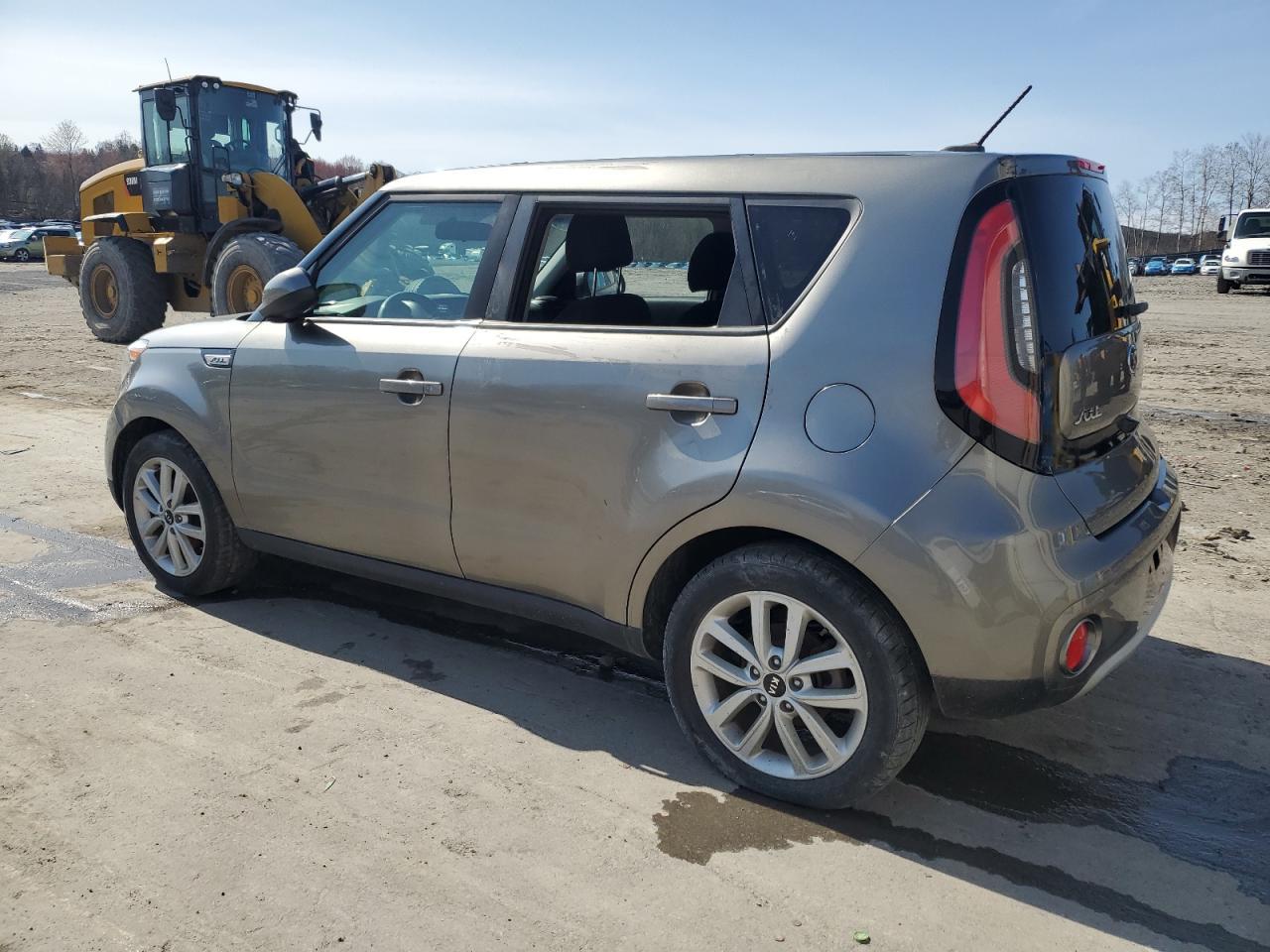 2019 KIA SOUL + - Image 2