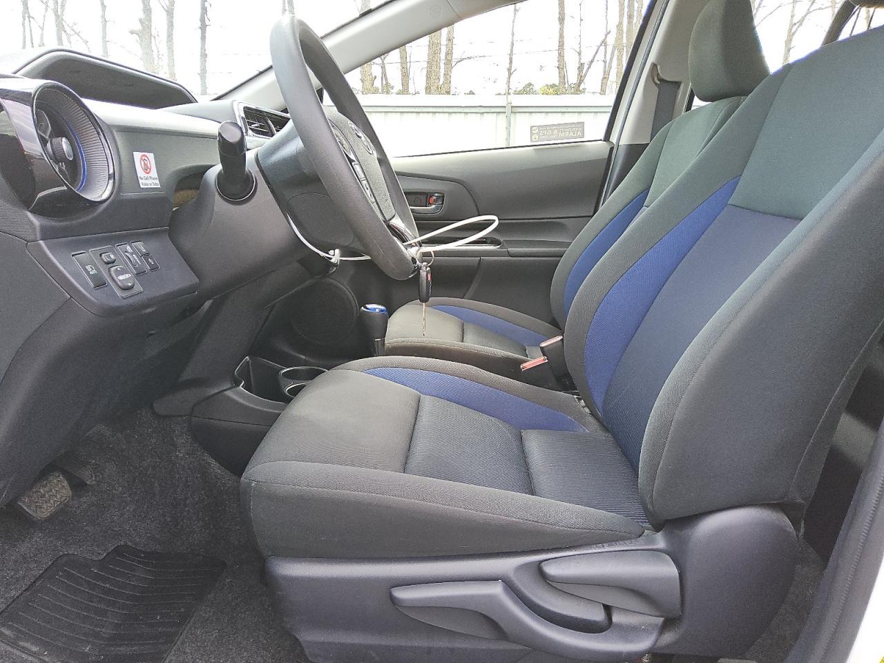 2018 TOYOTA PRIUS C - Image 7