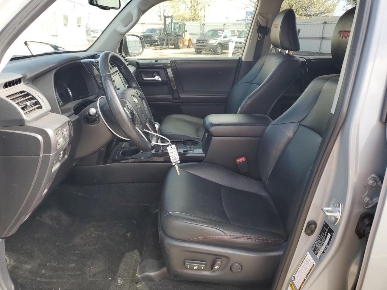 2017 TOYOTA 4RUNNER SR - Image 7