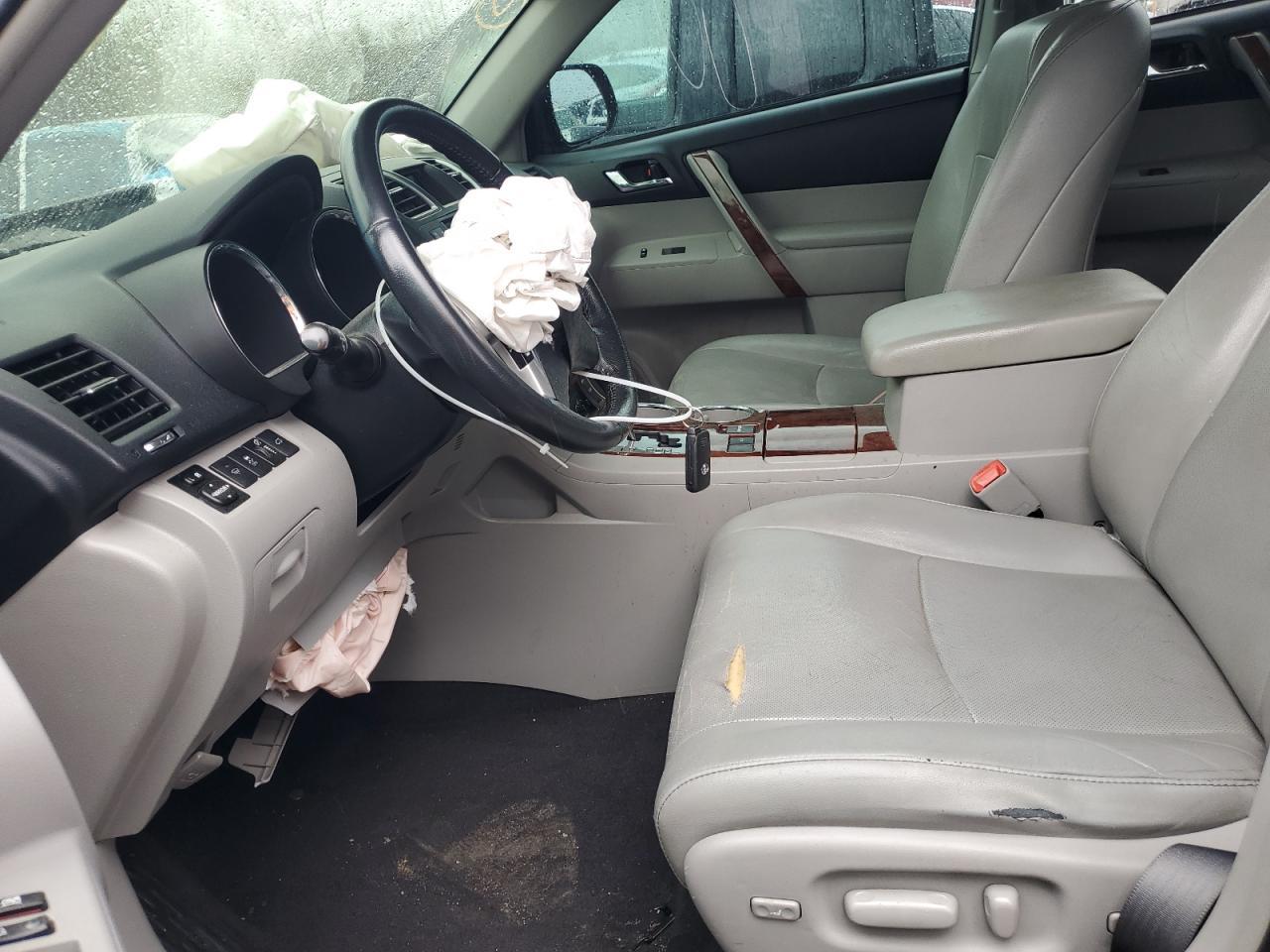 2012 TOYOTA HIGHLANDER - Фото 7