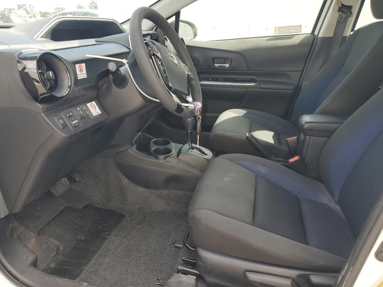 2018 TOYOTA PRIUS C - Image 7
