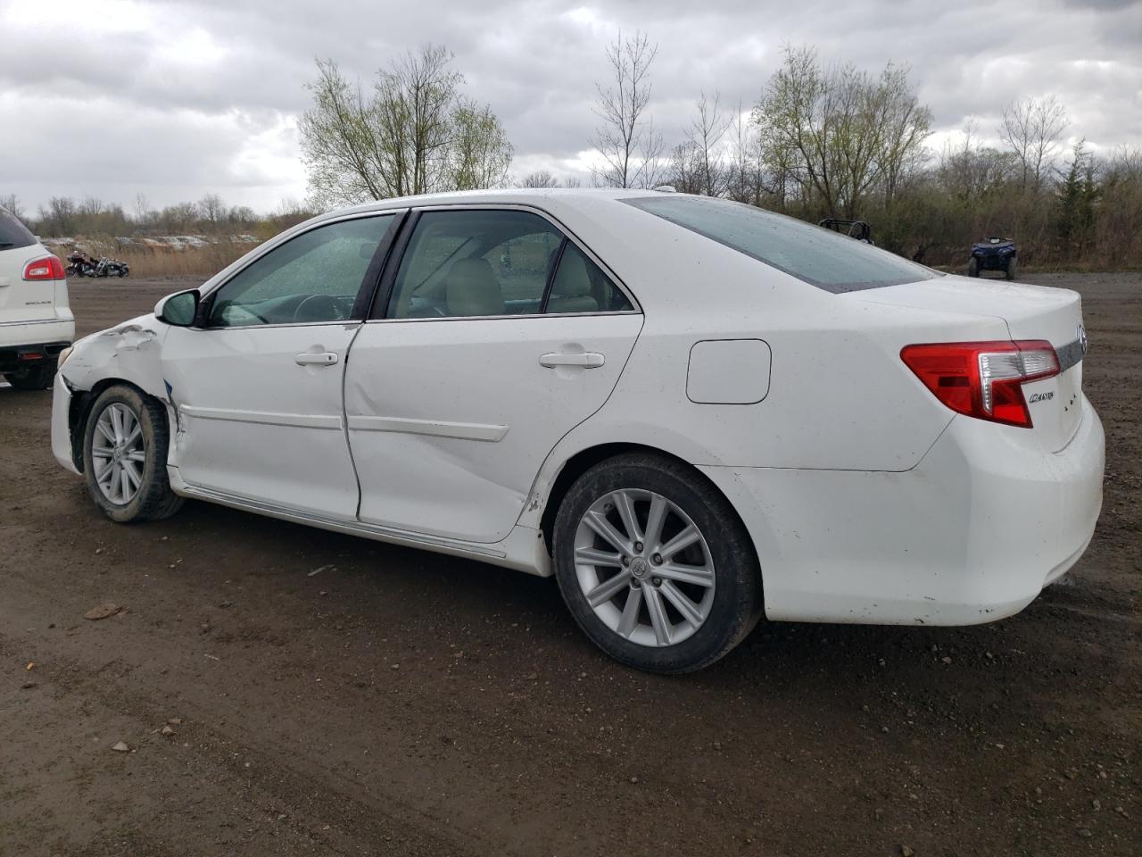2014 TOYOTA CAMRY L - Фото 2