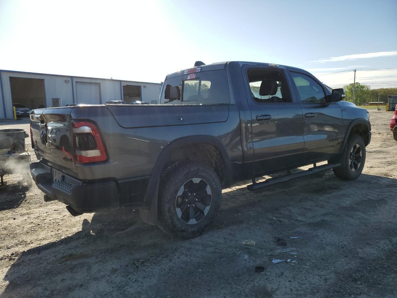 2020 RAM 1500 REBEL - Фото 3