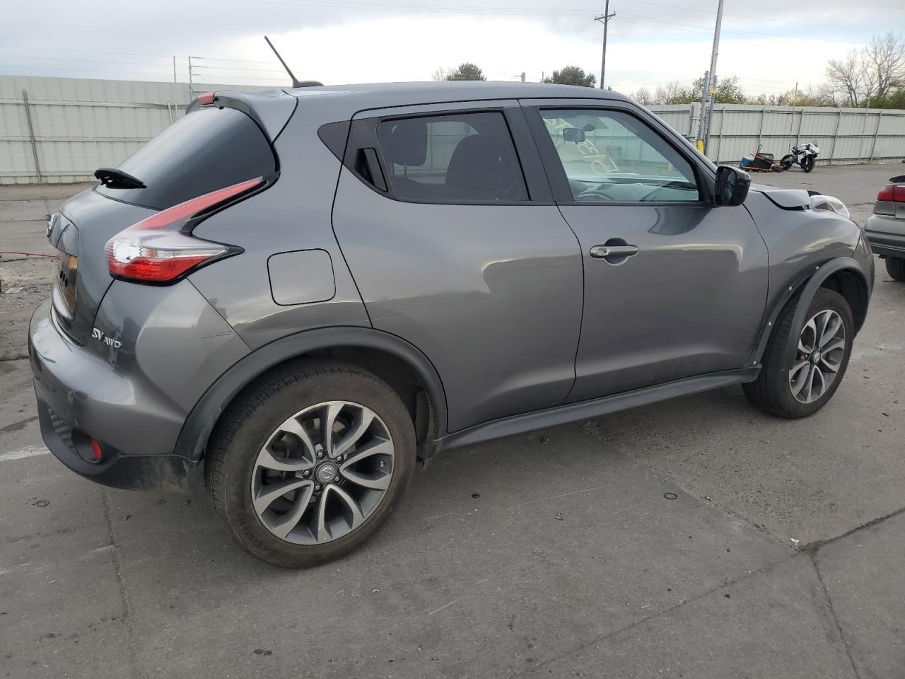 2017 NISSAN JUKE S - Фото 3
