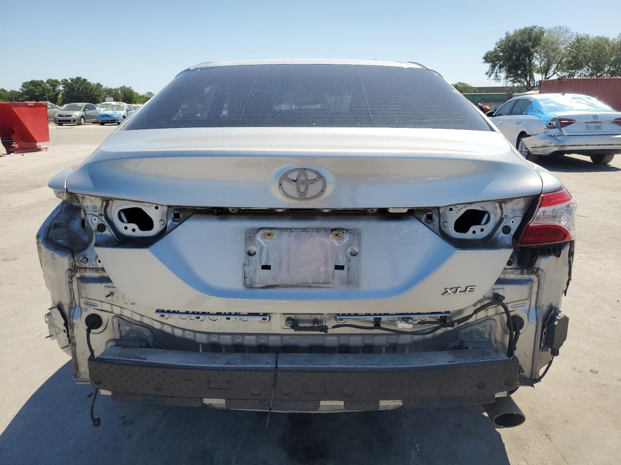 2018 TOYOTA CAMRY L - Image 6