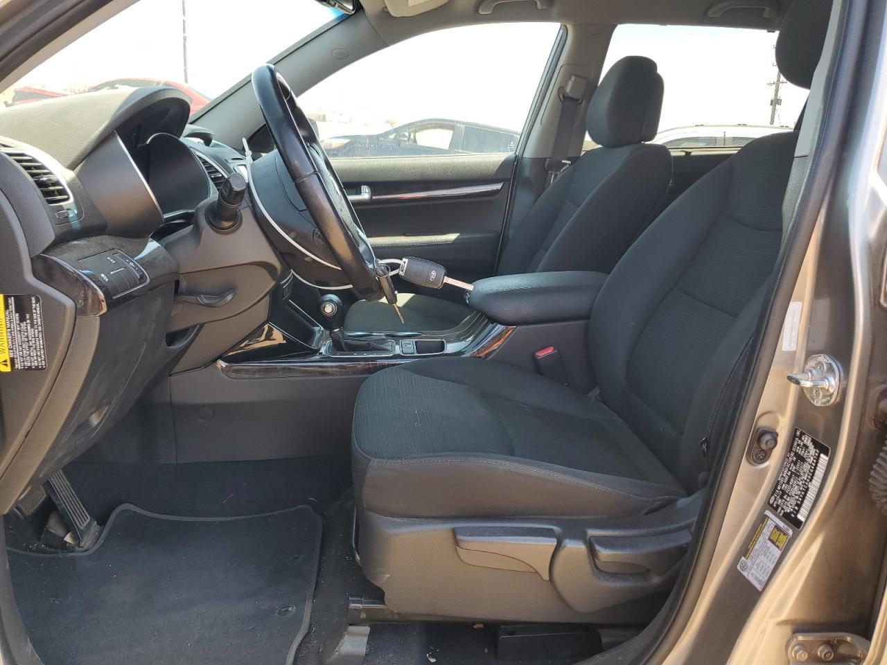 2014 KIA SORENTO LX - Фото 7
