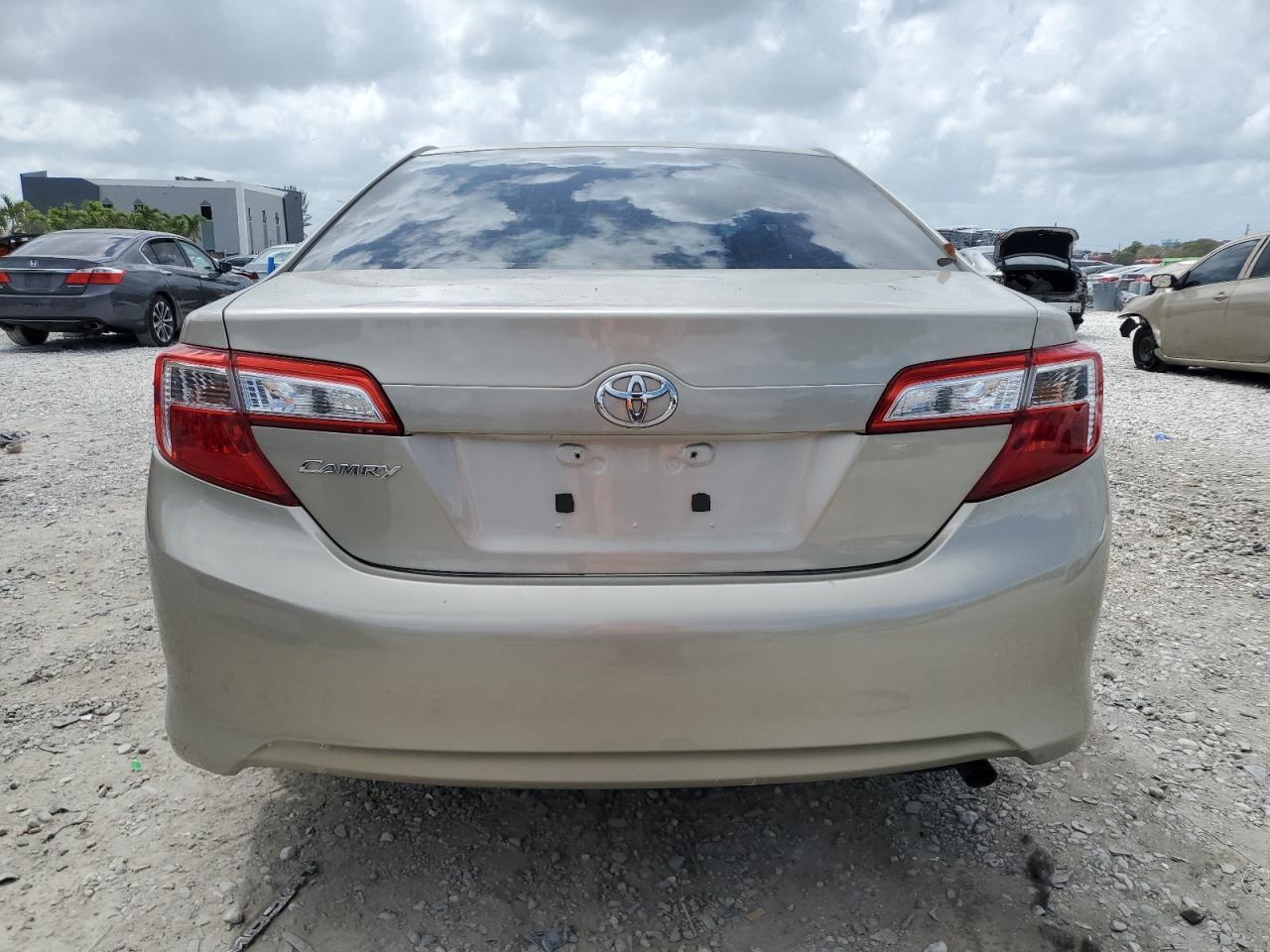 2013 TOYOTA CAMRY L - Image 6