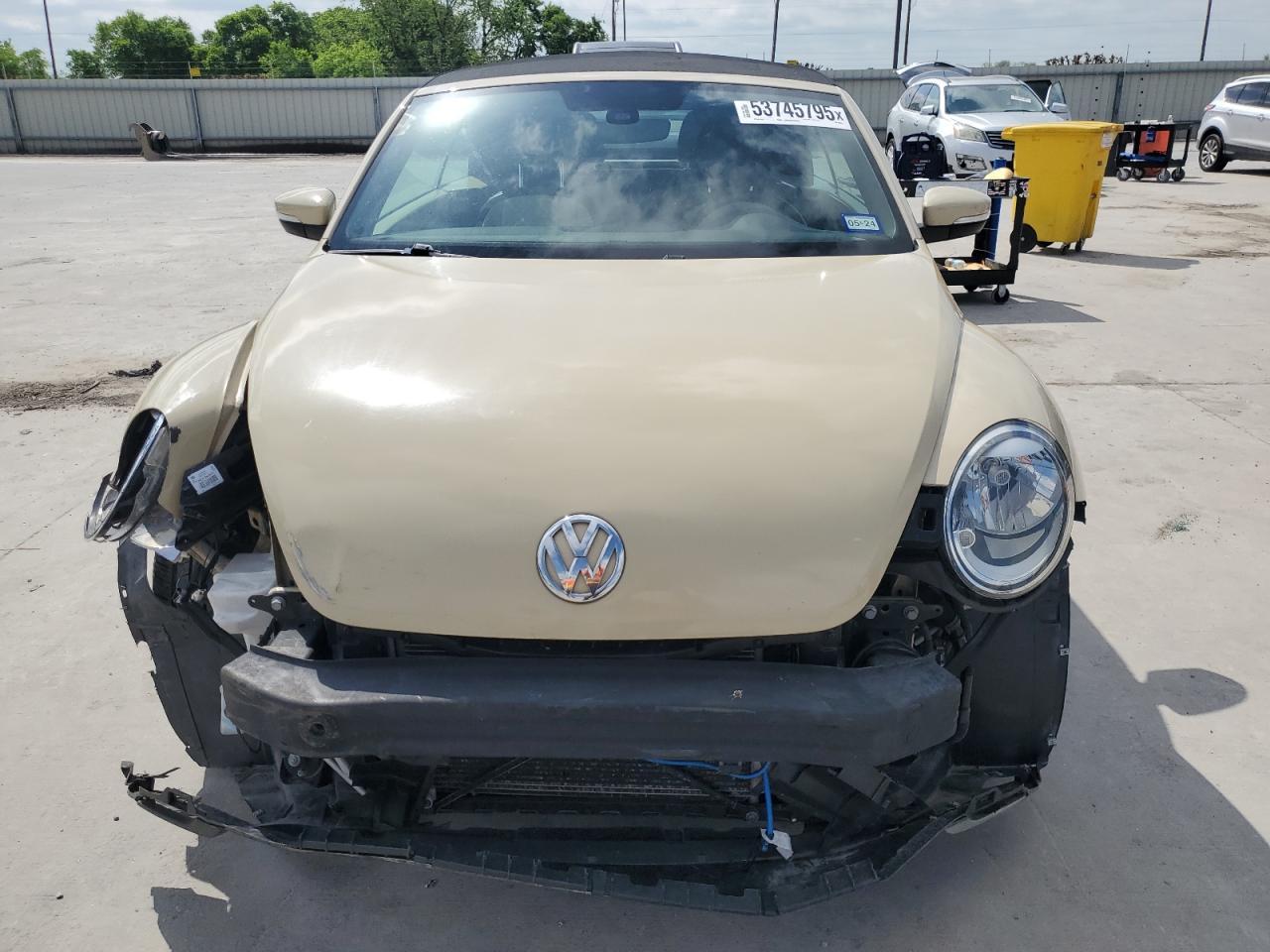 2019 VOLKSWAGEN BEETLE S - Image 5