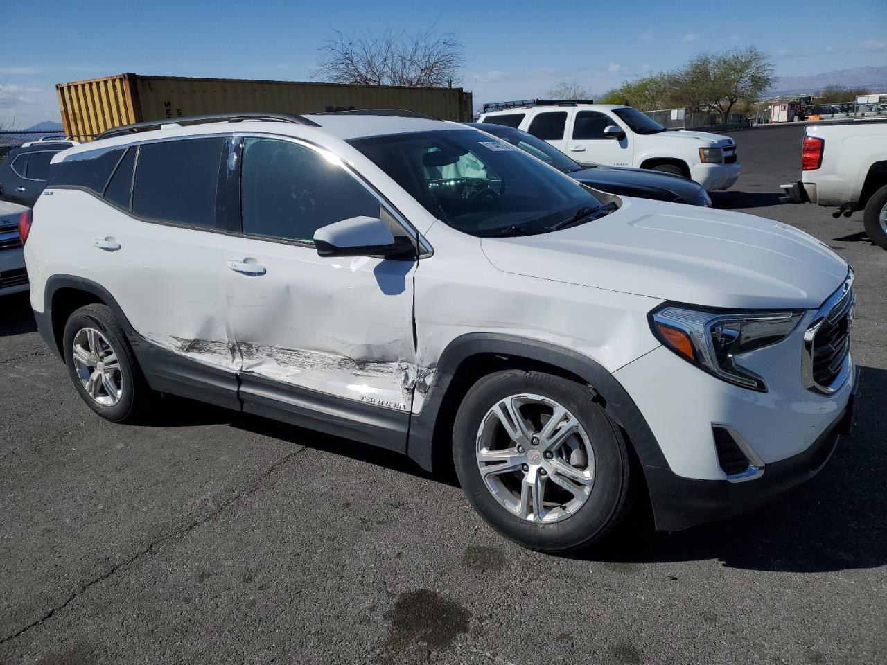 2018 GMC TERRAIN SL - Image 4