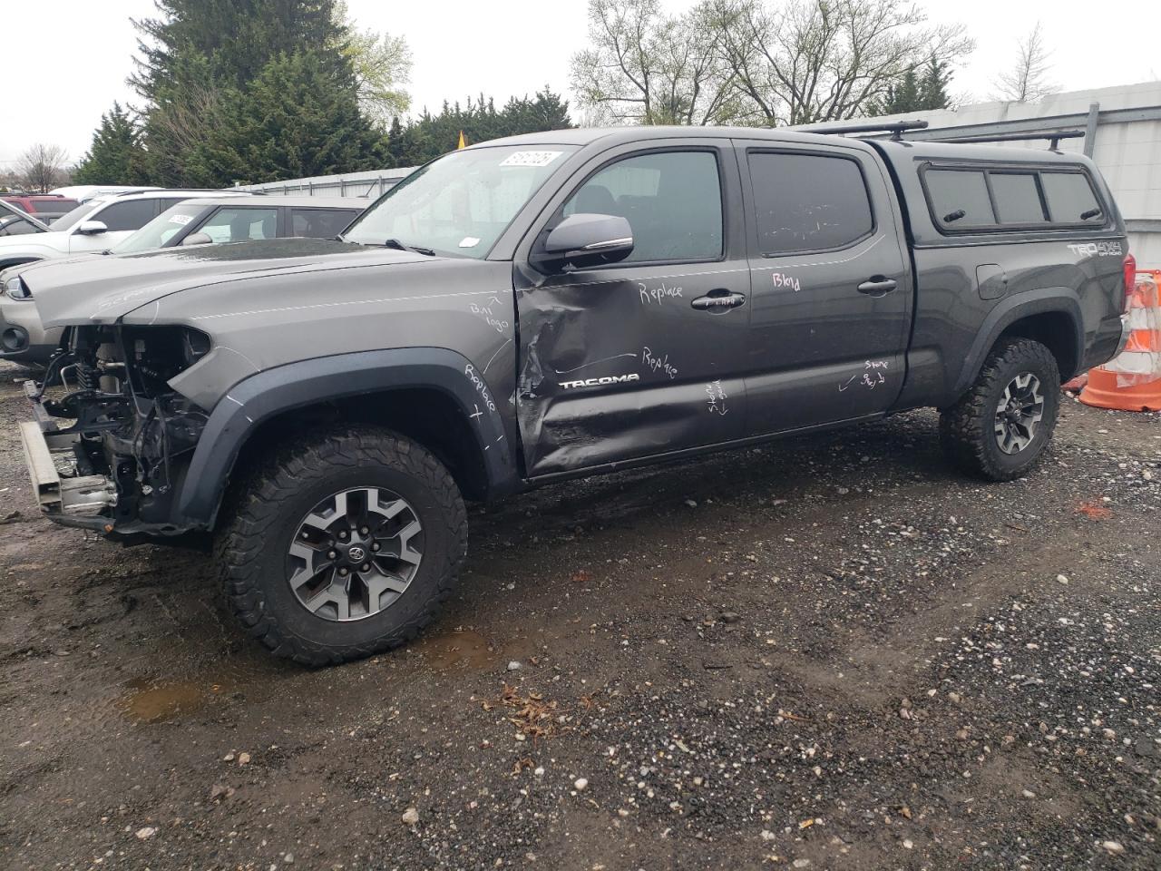 2017 TOYOTA TACOMA DOU