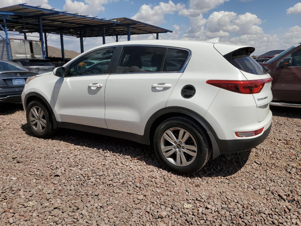 2017 KIA SPORTAGE L - Image 2