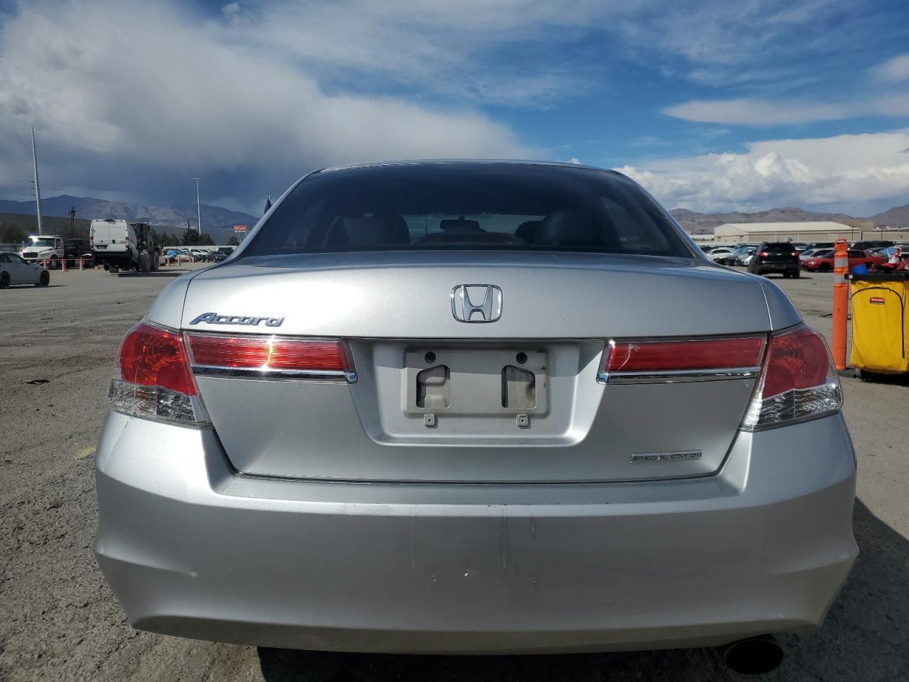 2012 HONDA ACCORD SE - Фото 6