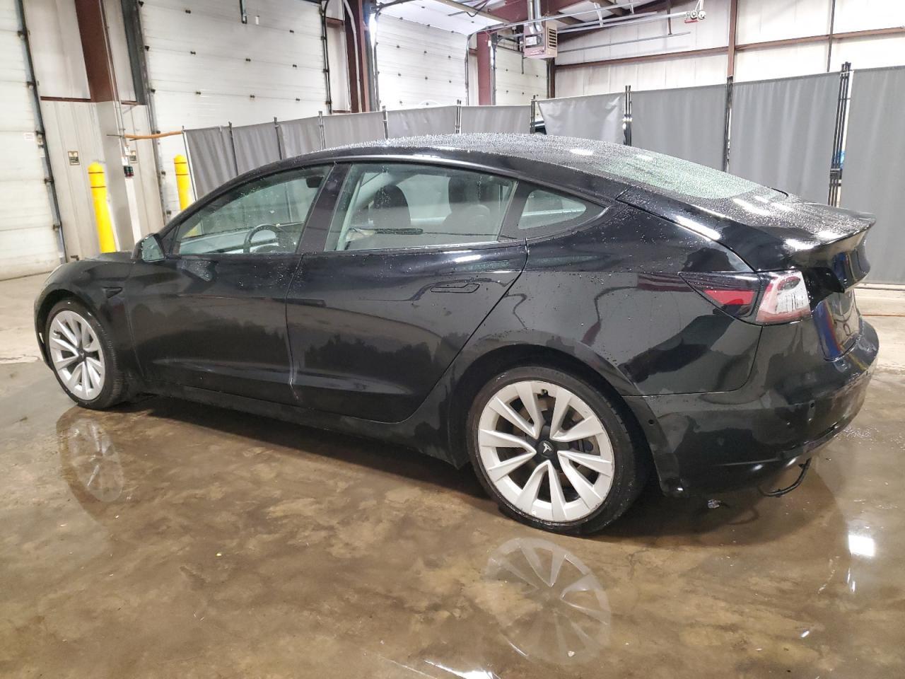2022 TESLA MODEL 3 - Image 2