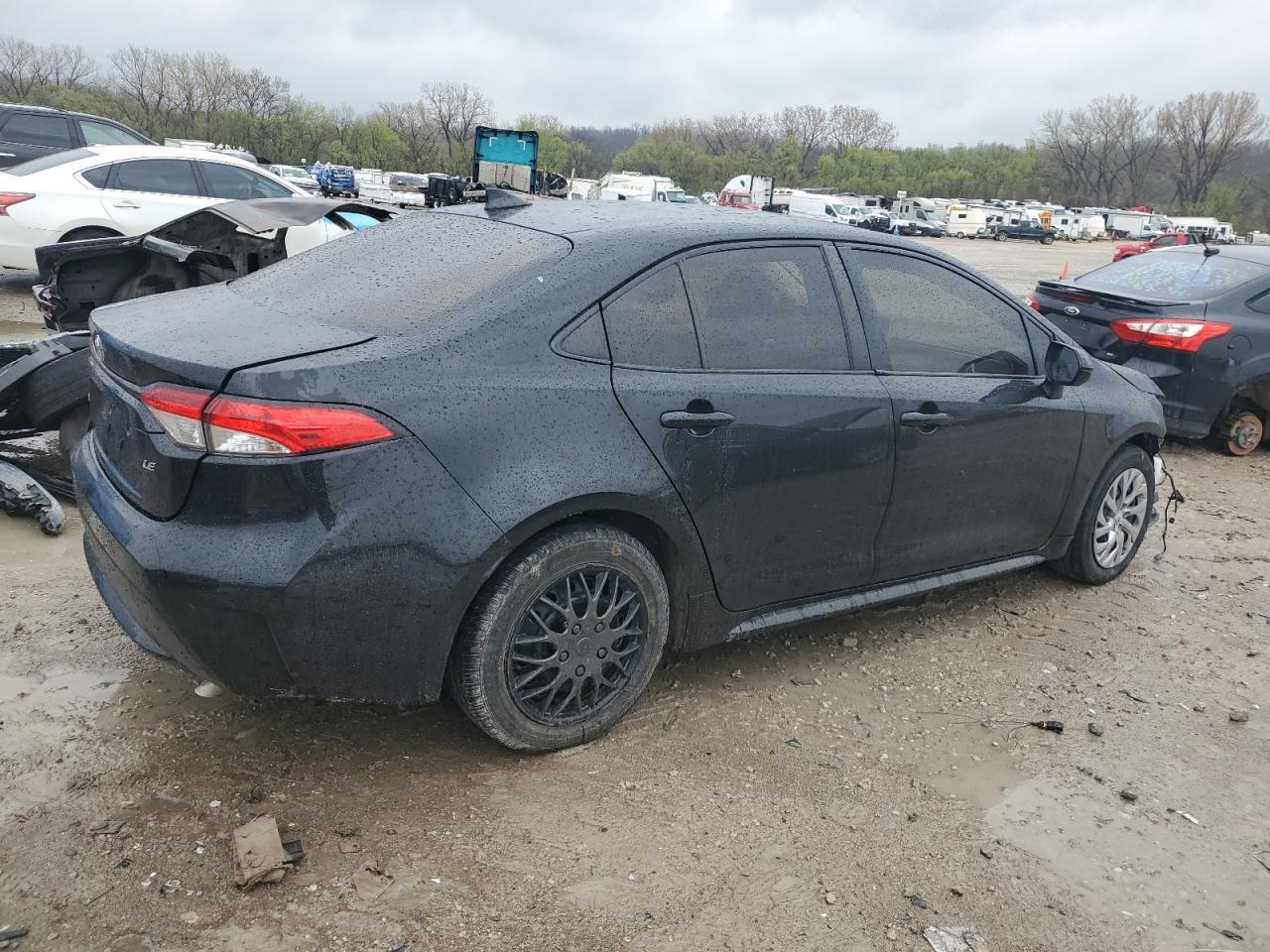 2021 TOYOTA COROLLA LE - Фото 3