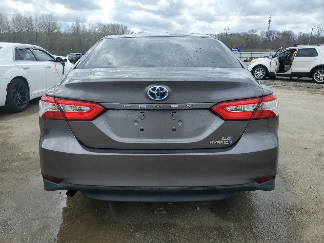 2018 TOYOTA CAMRY LE - Фото 6
