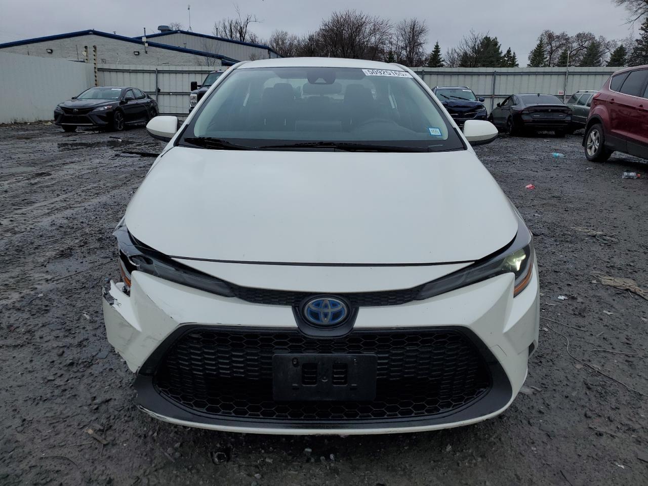 2021 TOYOTA COROLLA LE - Image 5