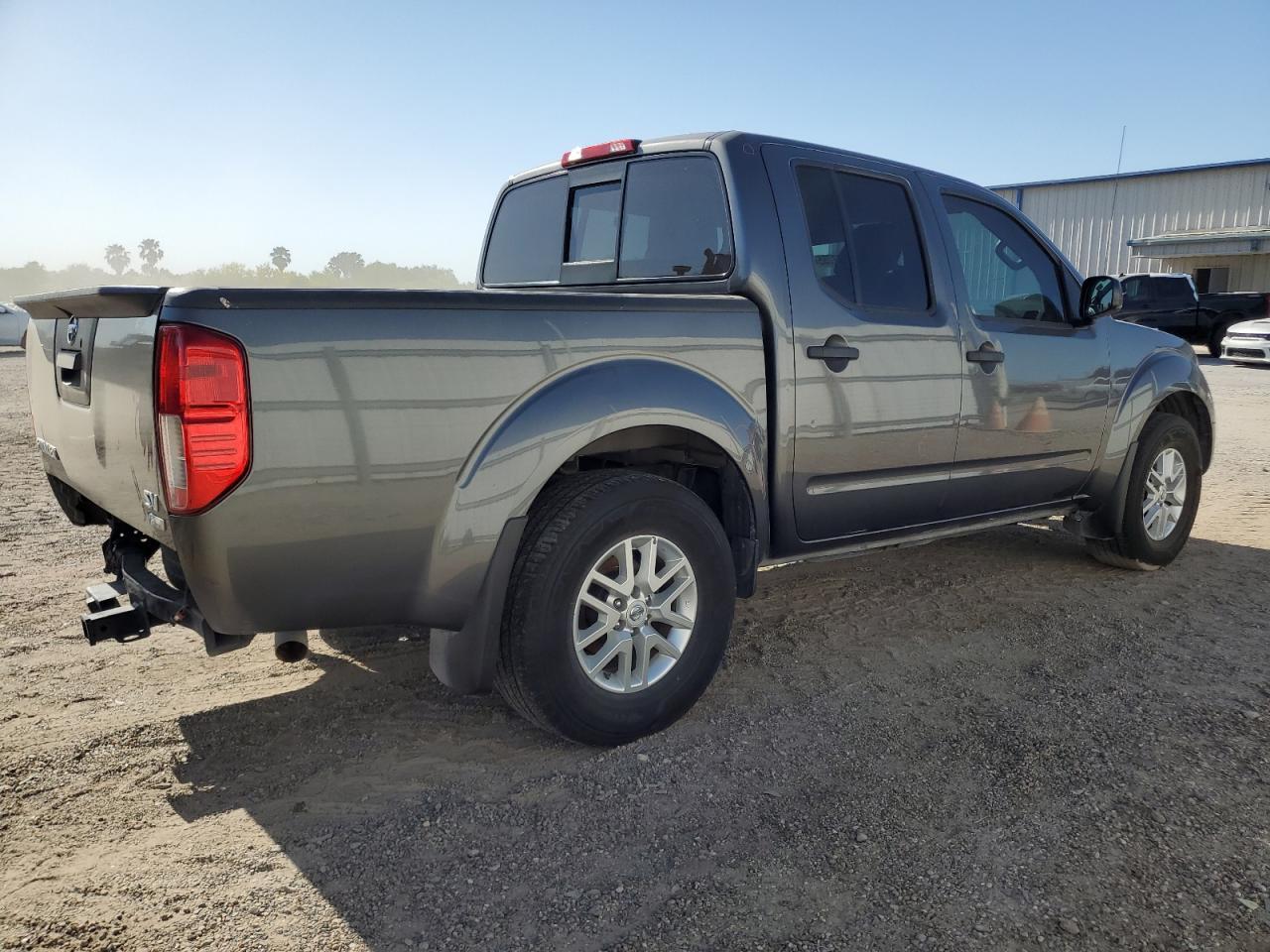 2019 NISSAN FRONTIER S - Фото 3