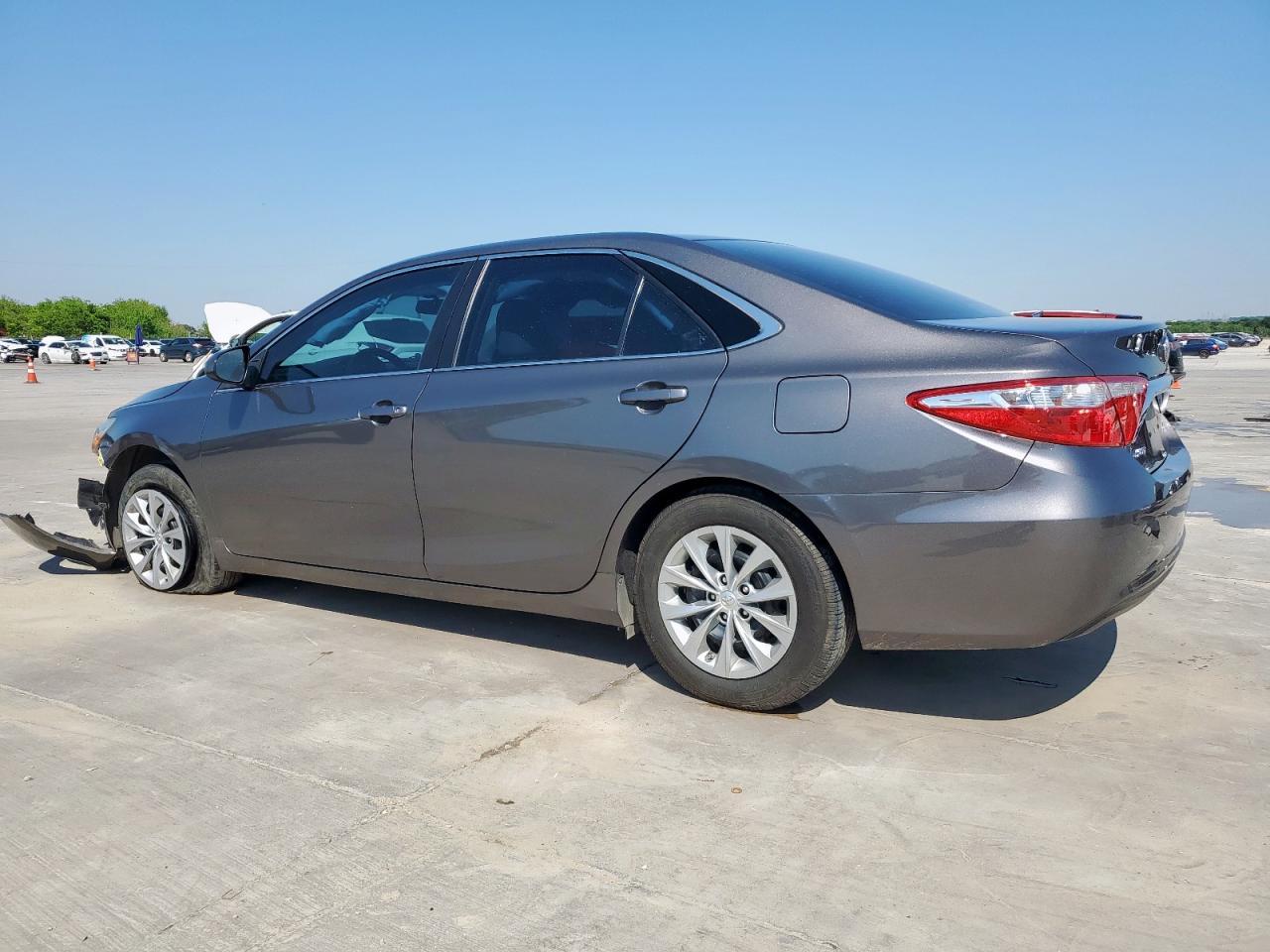 2017 TOYOTA CAMRY LE - Фото 2