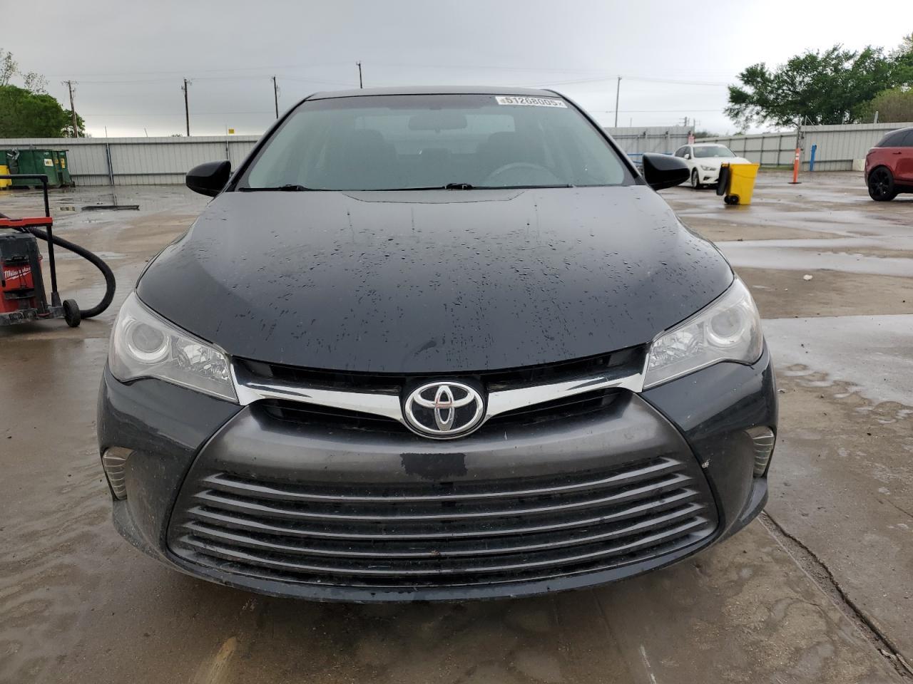 2017 TOYOTA CAMRY LE - Фото 5