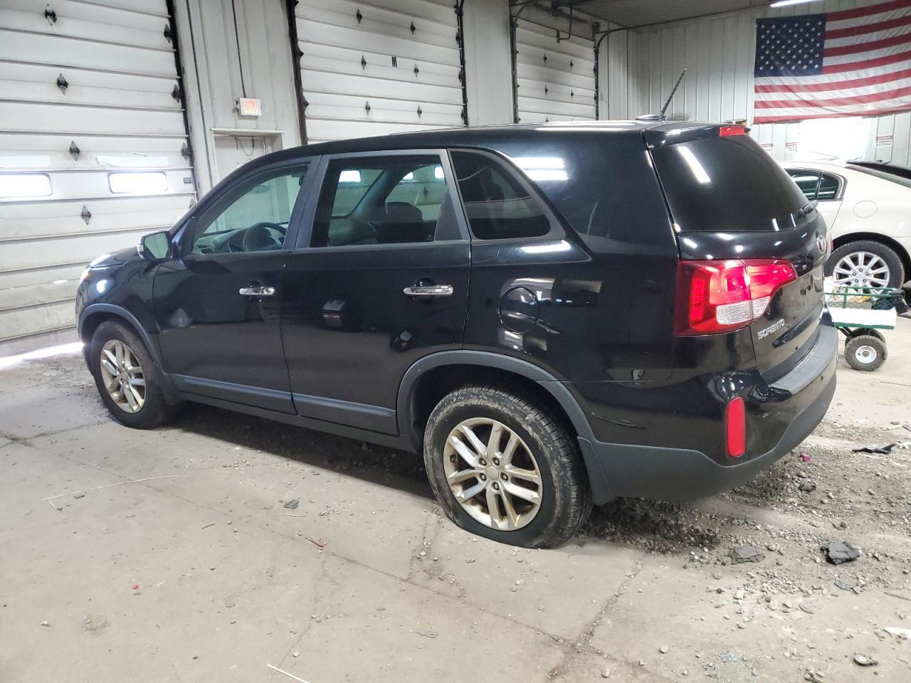 2015 KIA SORENTO LX - Image 2
