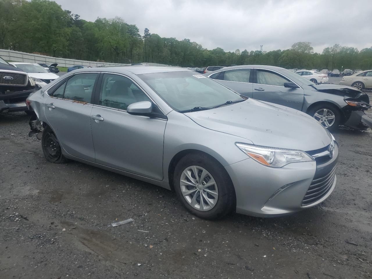 2015 TOYOTA CAMRY LE - Image 4