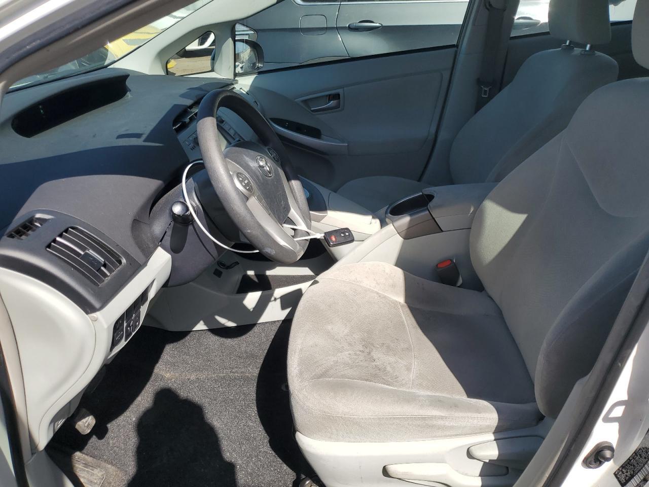 2015 TOYOTA PRIUS - Image 7