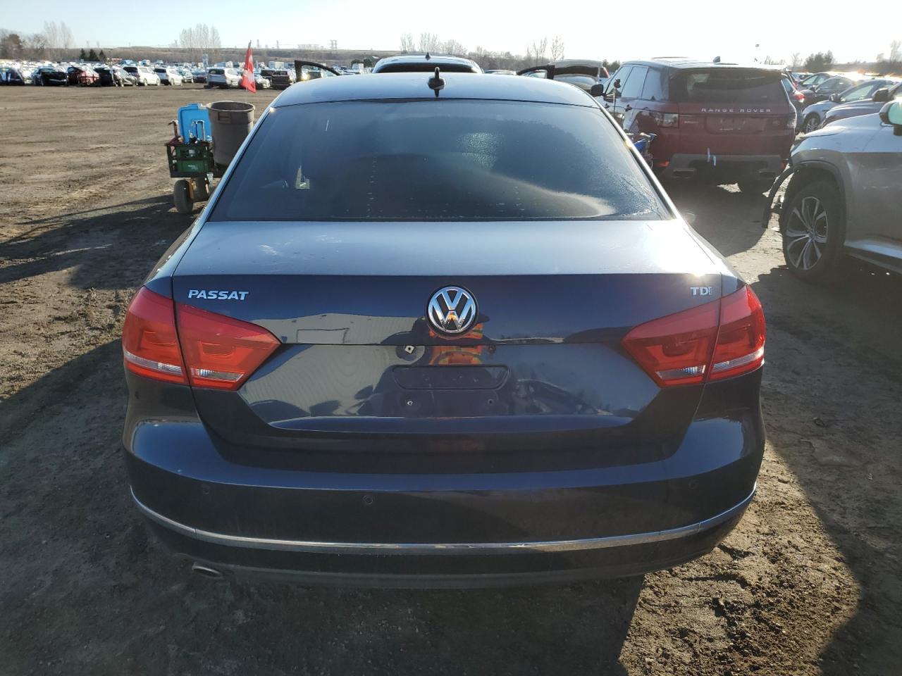 2014 VOLKSWAGEN PASSAT SEL - Фото 6