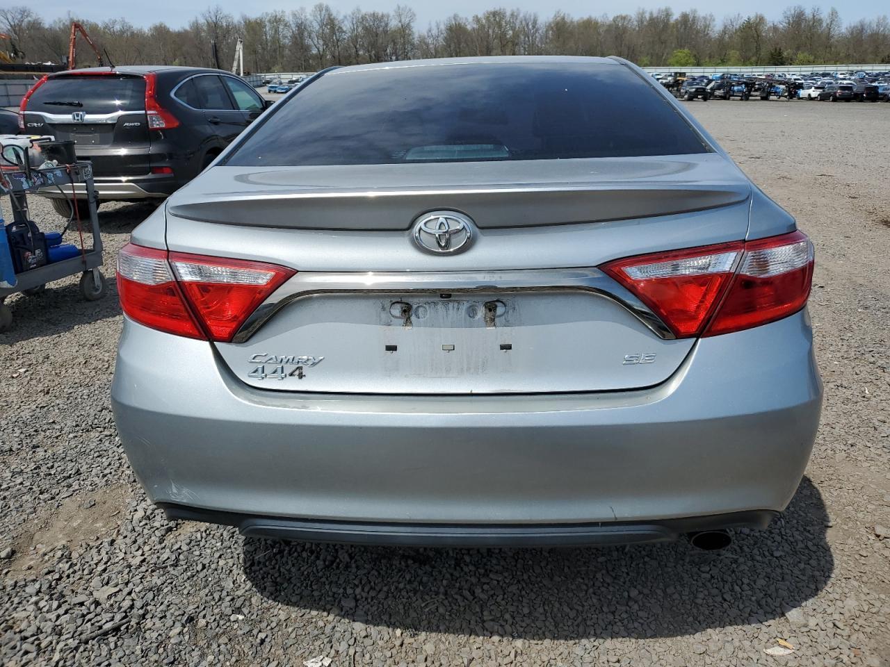 2015 TOYOTA CAMRY LE - Фото 6