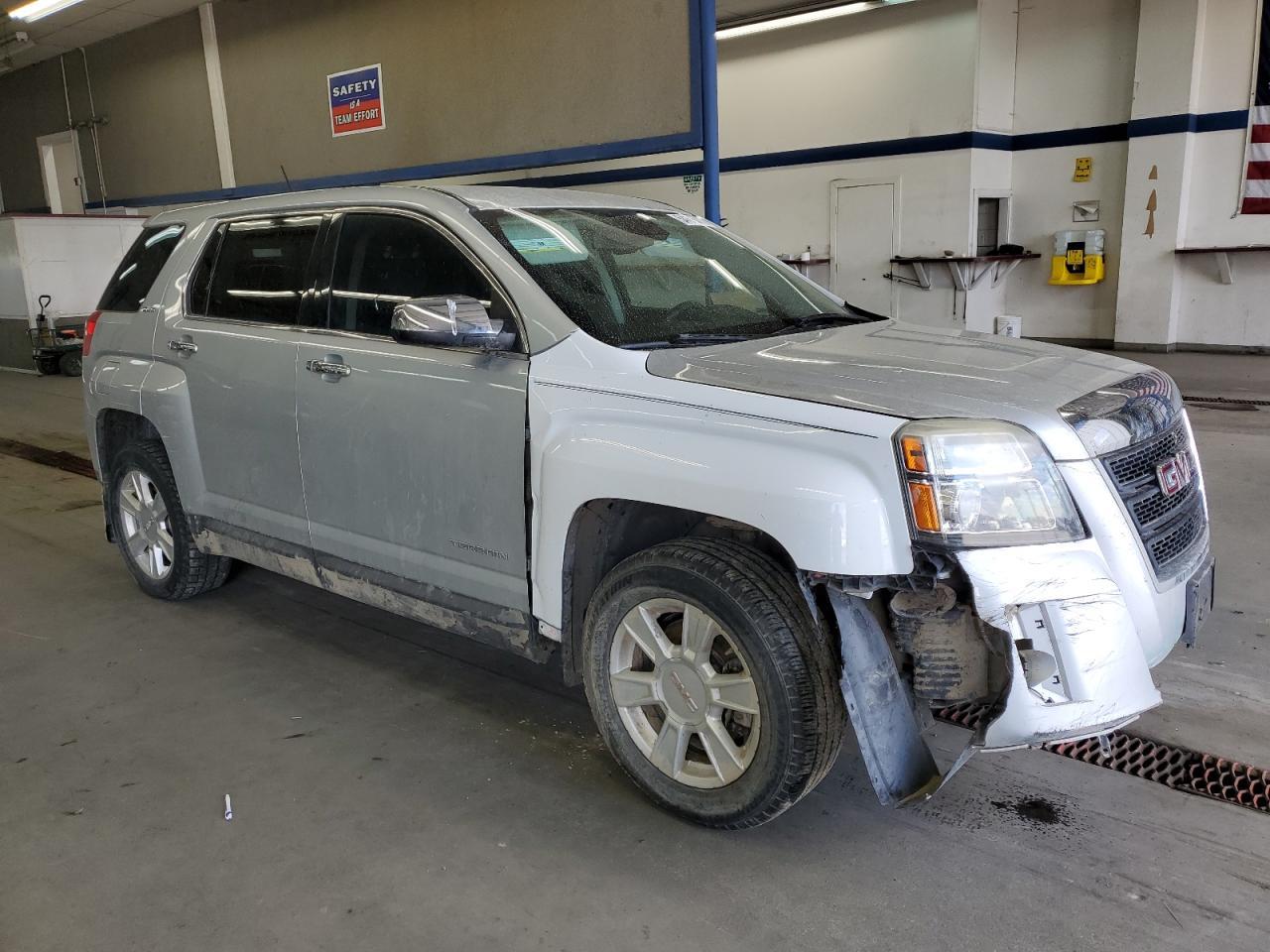 2013 GMC TERRAIN SL - Фото 4