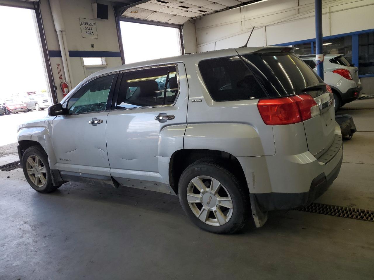 2013 GMC TERRAIN SL - Фото 2
