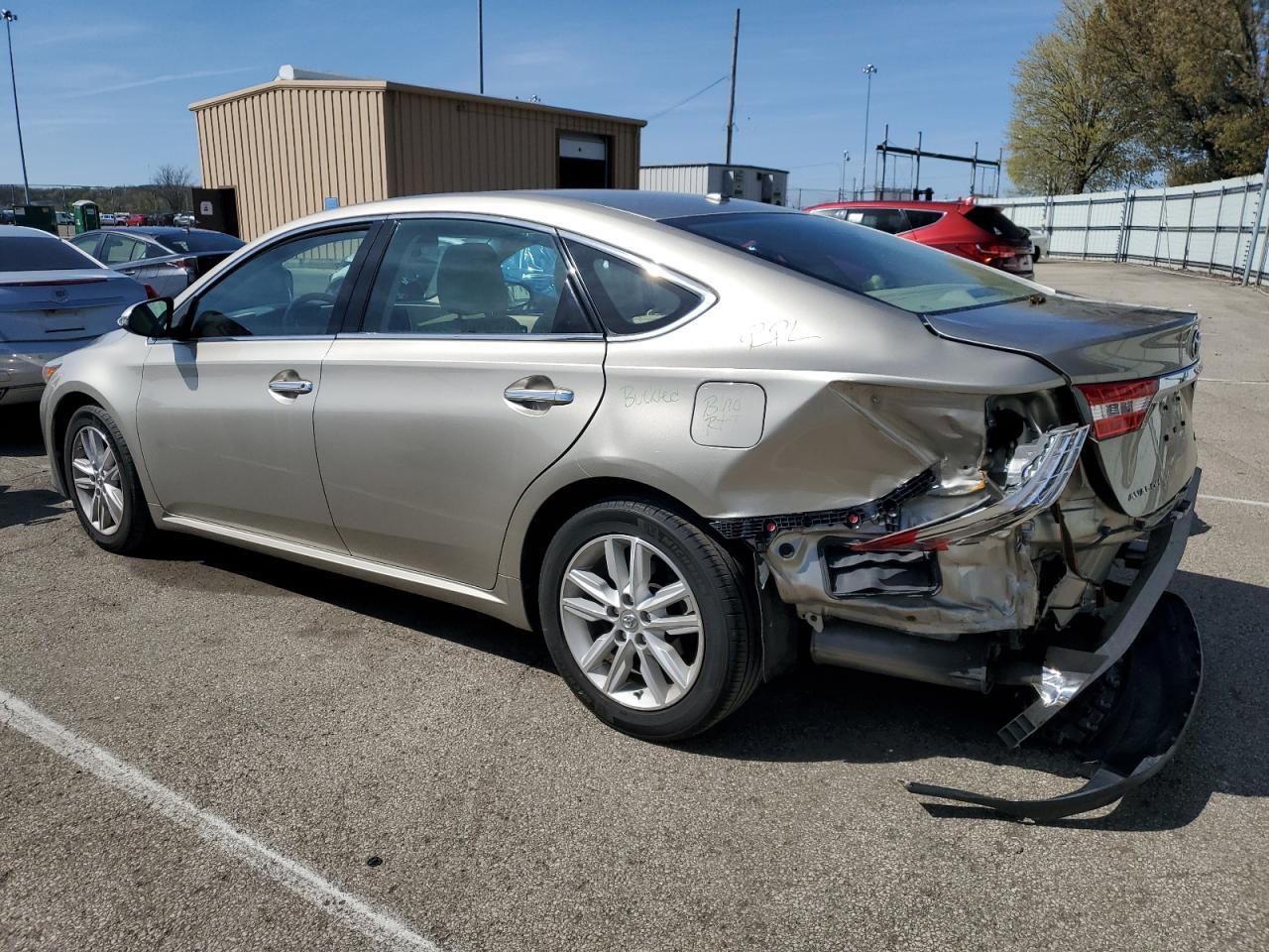 2015 TOYOTA AVALON XLE - Фото 2