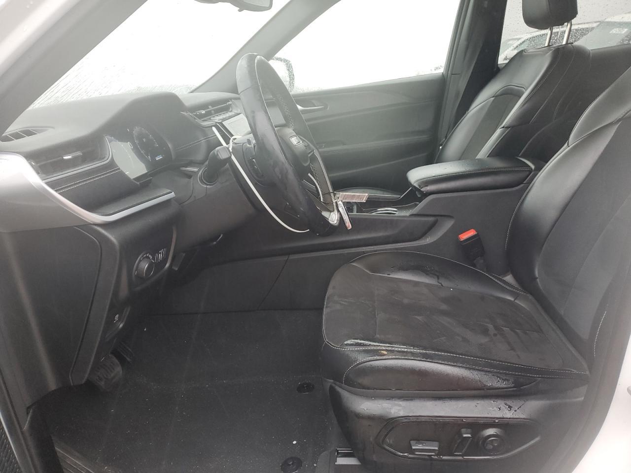 2024 JEEP GRAND CHER - Image 7