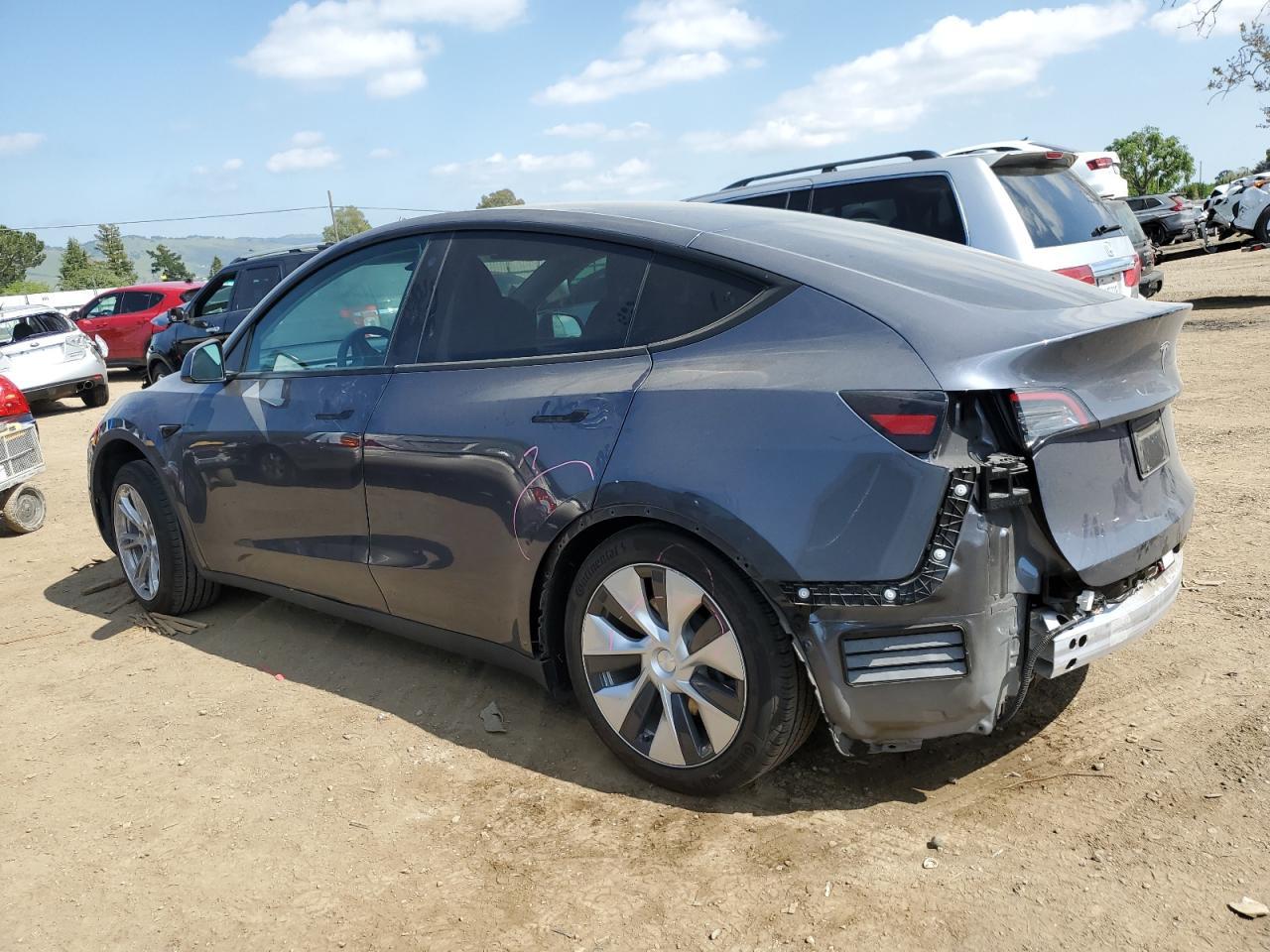 2023 TESLA MODEL Y - Фото 2