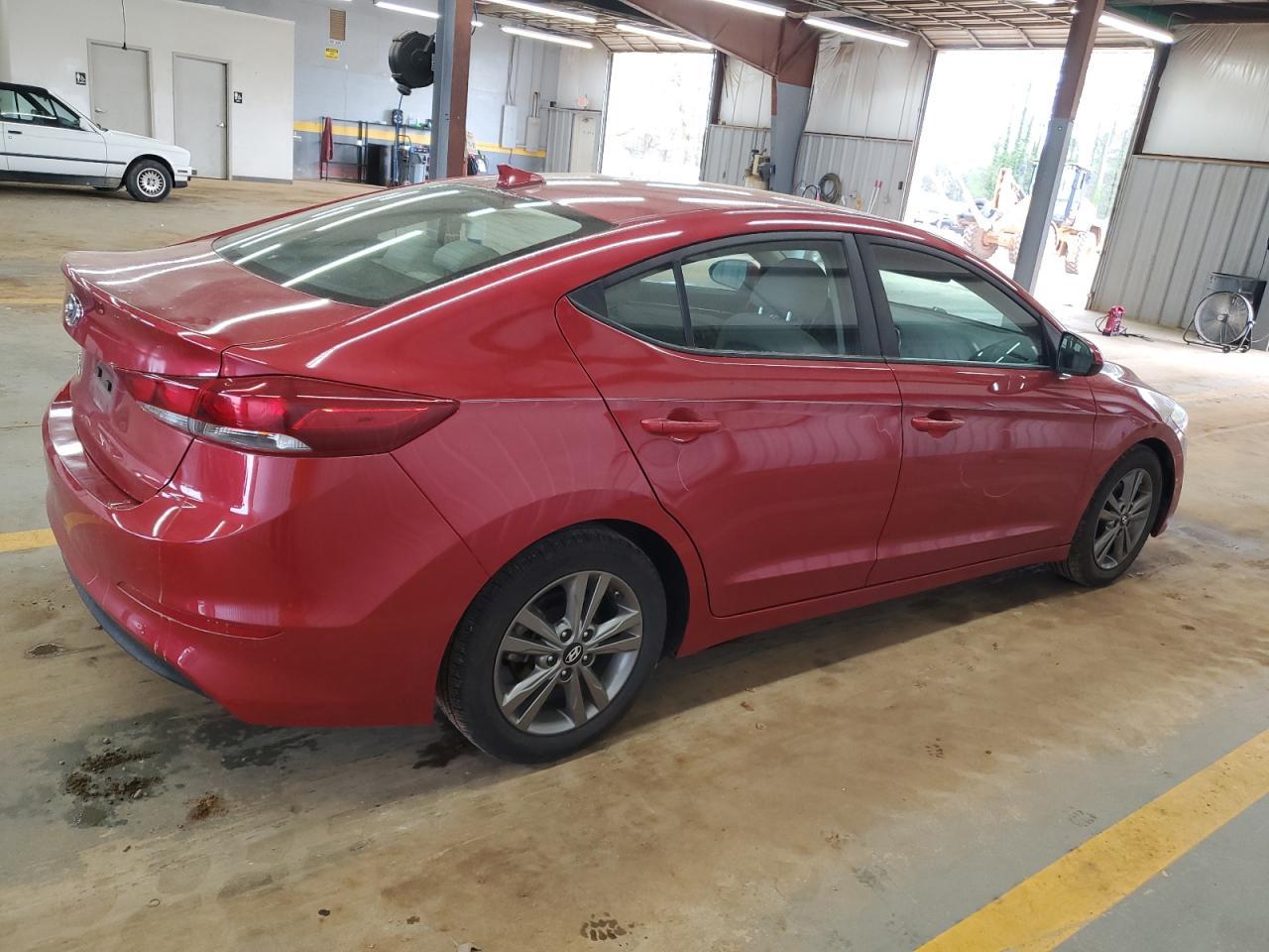 2018 HYUNDAI ELANTRA SE - Фото 3