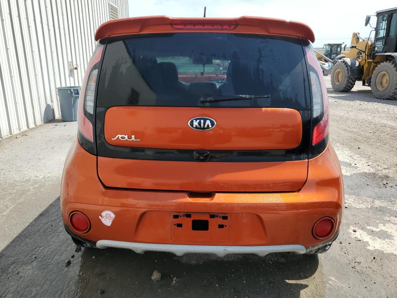 2019 KIA SOUL + - Image 6